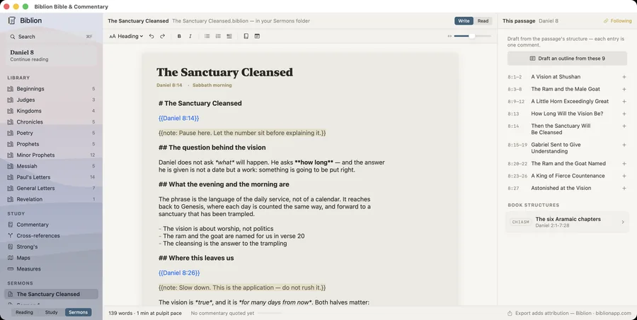 A sermon on Daniel 8 open in the editor, with the chapter&rsquo;s comments offered alongside it